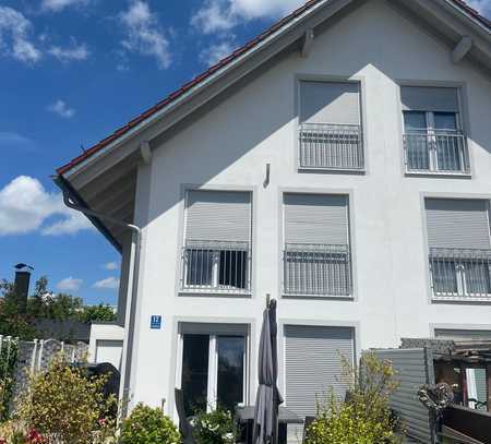 Ansprechende 6-Zimmer-Doppelhaushälfte in München Aubing