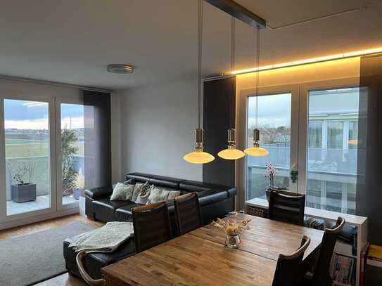 3 Zimmer Wohnung mit tollem Alpenblick, Balkon mit Kebony-Holz und elektr. Markise, TG-Stellplatz