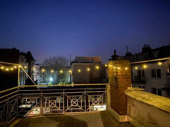 Geschmackvolle 2 Zimmerwohnung in Gründerszeithaus mit wunderschöner Dachterrasse