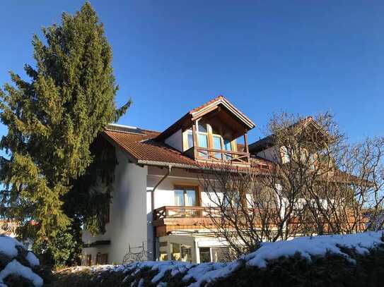 Schönes, geräumiges Haus mit fünf Zimmern, ideal für Familien mit Kindern in Geretsried