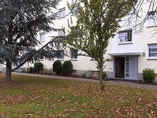 Attraktive 2-Zimmer-Erdgeschosswohnung mit gehobener Innenausstattung mit Balkon in Bielefeld Heepen