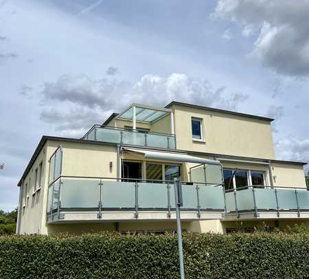 Geschmackvolle 3-Raum-Wohnung mit gehobener Innenausstattung mit Balkon und EBK in Köln Widdersdorf