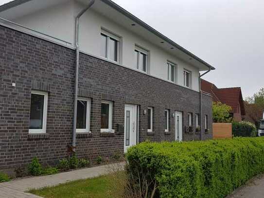 Erdwärmehaus KfW-40 mit Garten und Dachstudio in Osternburg