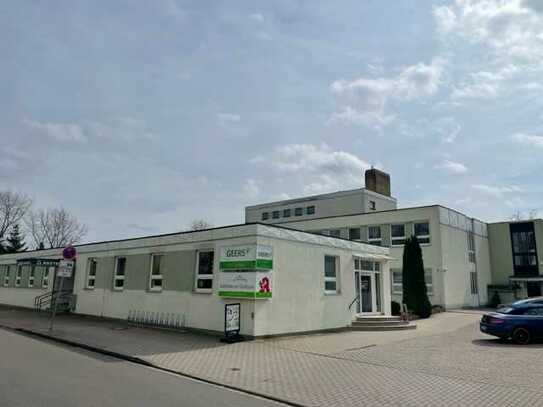 Ärztezentrum mit Apotheke zum ca. 10,6-fachen der JNME im Landkreis Leipzig