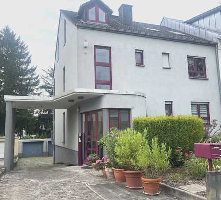 Toll finanzierbar. 5 ZKB Maisonette 147 qm frei. 87 qm vermietet, kl. Terrassen, Garagen, GS 629 qm