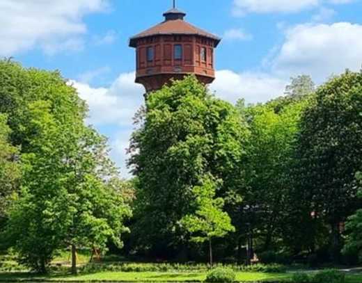 Der mächtige Wasserturm