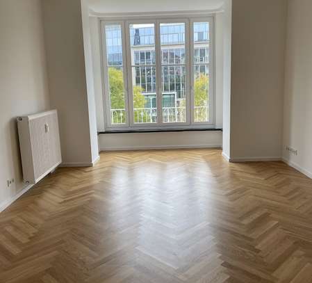 *1 Monat Mietfrei* Frischsanierte 5 Zimmer Wohnung mitten in Dresden