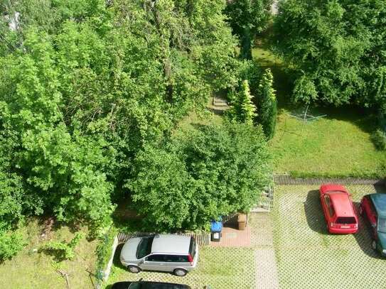 AUßENSTELLPLATZ auf Hofgrundstück in UNI-Nähe