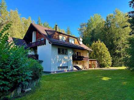 Mehrfamilienhaus mit großem Grundstück am Waldrand