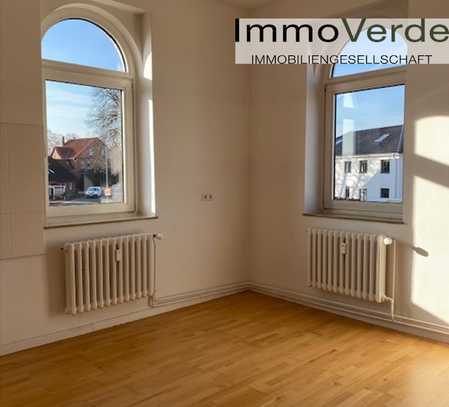 Investitionsmöglichkeit: 3-Zimmer-Wohnung inkl. Garage zu verkaufen!