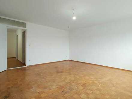 Zentral gelegene Eigentumswohnung in guter Wohnlage von Ingolstadt zu verkaufen - Balkon & Garage
