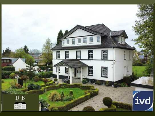 Seltene Gelegenheit! 
Luxuriöse Villa mit Park und zusätzlichem Bauplatz in Sankt Augustin-Menden!