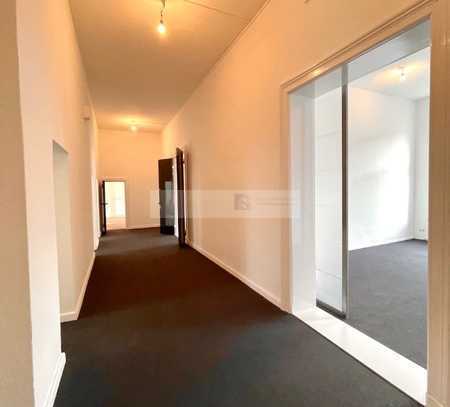 Provisionsfrei! Charmantes Altbau mit 6 Räumen in exzellenten Lage am Savignyplatz mit ca. 220 m²