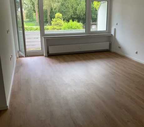 schöne 4-Zimmer-Wohnung mit EBK und Balkon in Bremen