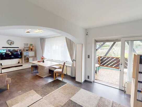 Traumhafte und frisch renovierte 4-Zimmer-Wohnung in Kreuztal-Eichen