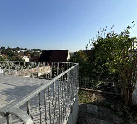 Fast bezugsfertig :Freistehendes Einfamilienhaus mit einem kleinen Garten in Zornheim