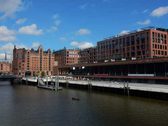 Exklusive, neuwertige 3-Zimmer-Wohnung mit traumhaften Wasserblick und Einbauküche in der HafenCity