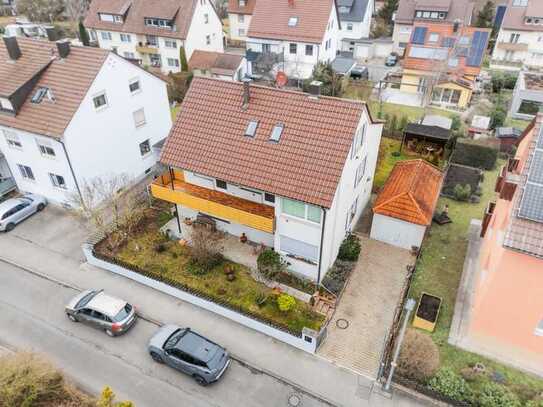 ** Wunderschönes 2-3 Familienhaus mit viel Charm in Top Lage von Stuttgart-Weilimdorf! **