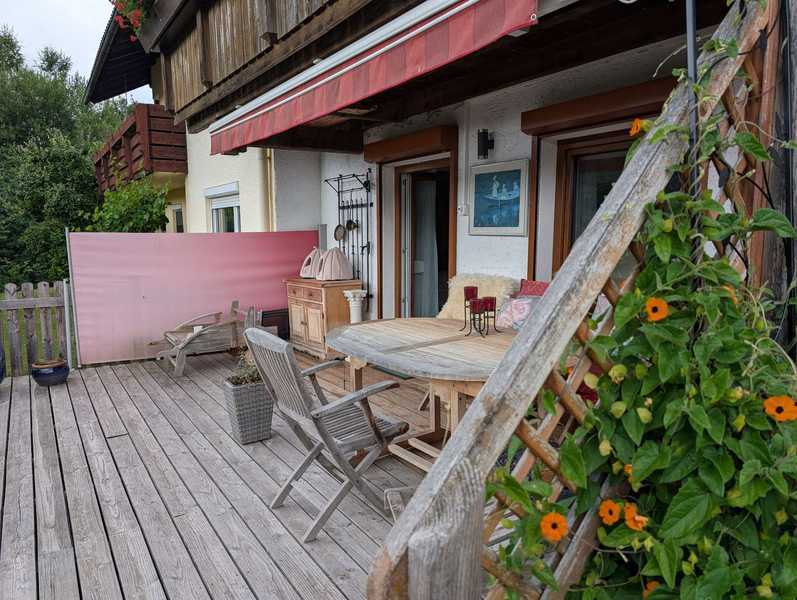                                                               M&ouml;blierte Wohnung zu vermieten nur an Tierliebhaber                                                       in Regen (Regen)