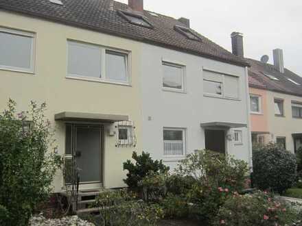 großes, ruhiges Reihenmittelhaus in Nbg-Thon