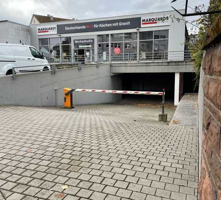 Tiefgaragenstellplatz zu vermieten