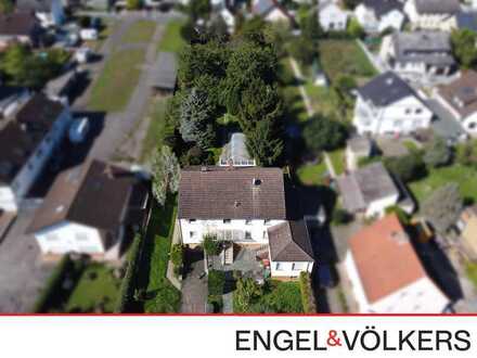 Großes und gut gelegenes Baugrundstück mit Bestandshaus