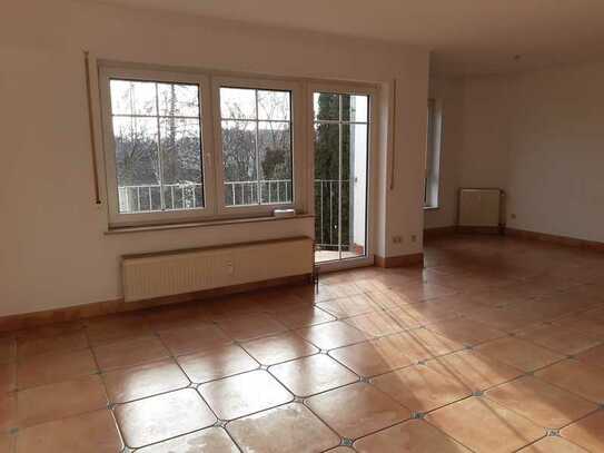 Nach der Sanierung 3,5 ZKBB Studiowohnung über 2 Etagen , Küche , Garage