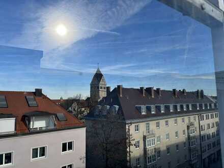 Sensationelle Dachterrassen Wohnung Mitten im Lehel. Top saniert