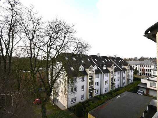 Großzügige 2-Zi.-Whg. mit Balkon im 1. OG, im liebevoll sanierten Jugendstilhaus....