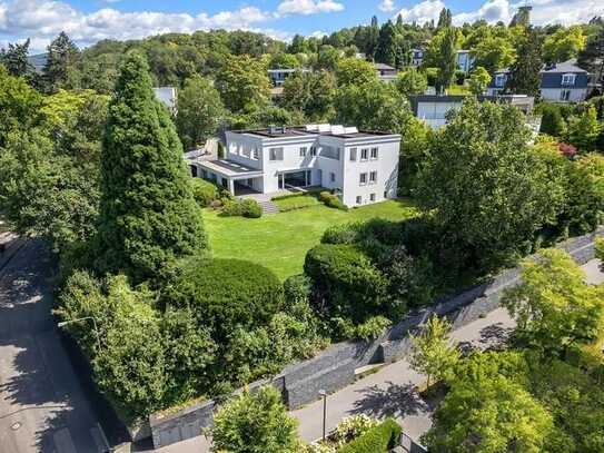 WIESBADEN SONNENBERG - AM BIRNBAUM! Luxusvilla mit Premiumgrundstück und absoluter Privatsphäre