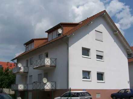 Ein-Zimmer-Wohnung mit Balkon in ruhiger Ortsrandlage