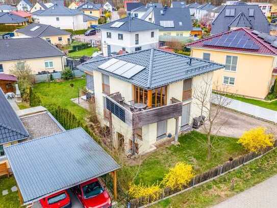 Traumhaftes Mehrgenerationshaus am Flakensee: Moderner Komfort in naturnaher Idylle!