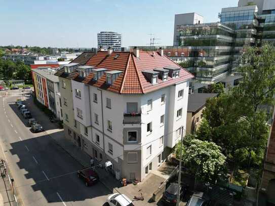 JETZT ZUSCHLAGEN! Gepflegtes MFH (10 Wohnungen) in 1-A Lage von Stuttgart / RENDITE 3,5 %