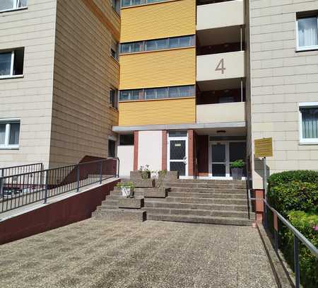 Freundliche Helle 4-Zimmer-Wohnung in Heppenheim (Bergstraße)