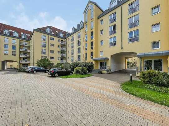 Gepflegtes, vermietetes 2-Zimmer-Apartment mit Tiefgaragenstellplatz in Fürth, Nähe Südstadtpark