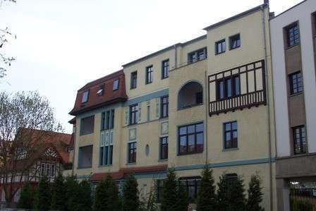 Schöne 3-Raum-Wohnung mit Balkon in gepflegtem Haus in der Helmholtzstraße sucht Sie