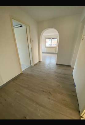 Freundliche und sanierte 3-Raum-Wohnung mit Balkon und EBK in Spaichingen