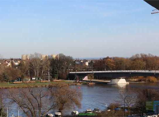 Neubau-HafenZentrum, anspruchsvolle 4-Z- Penthouse-Wohnung mit Sonnenterrasse