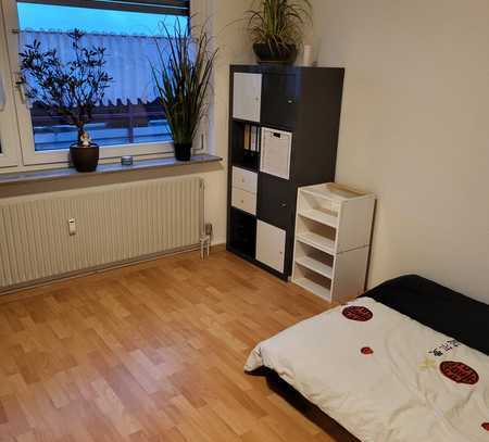 Schönes, helles WG-Zimmer im Zentrum Ditzingen