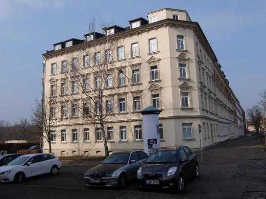 sanierter Altbau - praktischer Grundriss - Balkon - gutes Mieterklientel