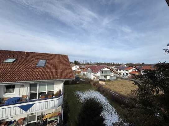 neuwertige Dachgeschoßwohnung mit Bergblick im Weidach