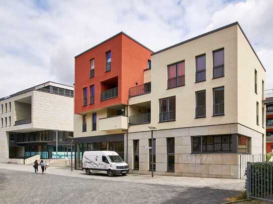 Quartier am Leinebogen: Moderne 4-Zimmer Wohnung mit Loggia