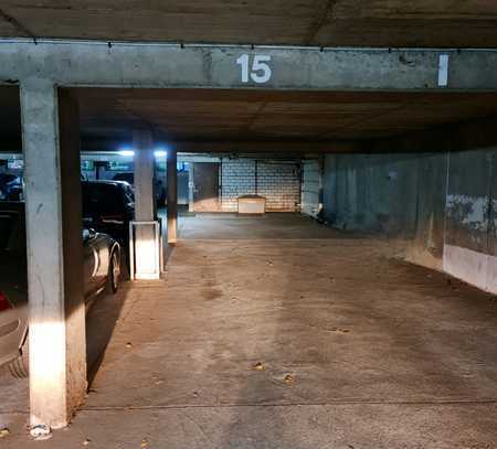 Tiefgaragenstellplatz in Köln-Rodenkirchen zu vermieten - Moselstraße