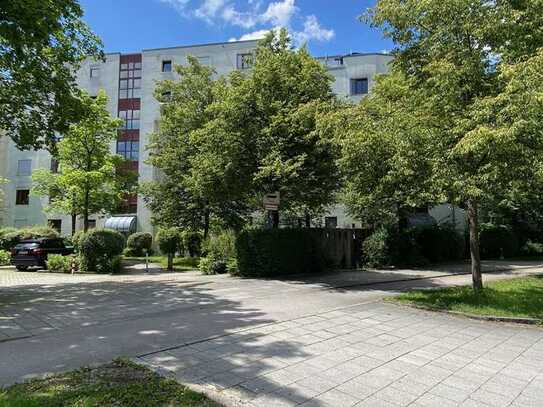 Sehr gepflegte, vermietete 3 Zimmerwohnung mit Westbalkon in Neuperlach Süd