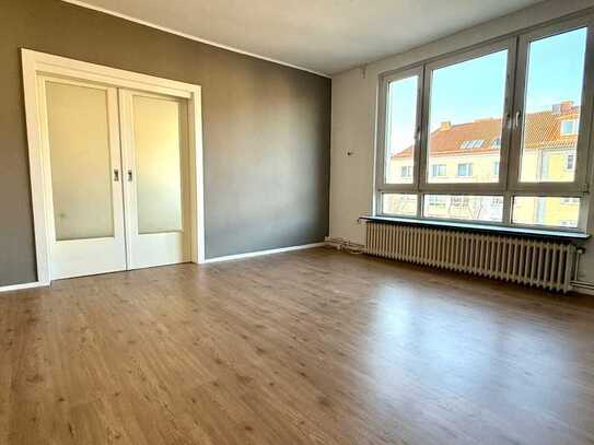 Traum vom Eigenheim in der Südstadt! - Lichtdurchflutete 3-Zimmer Wohnung mit Balkon