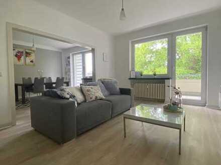 Große 3 Zimmer Wohnung mit Balkon