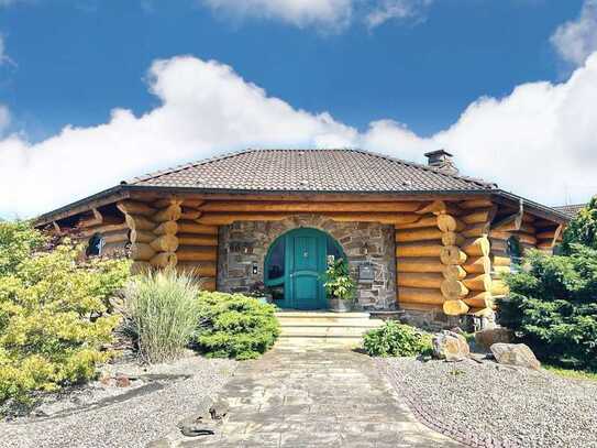 Freistehendes Architekten-Blockhaus mit Jakuzzi an der Mosel: Absolute Erholung! Über 180 m2 Fläche.