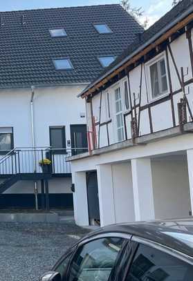 *** Schmuckstück für talentierte Heimwerker | Maisonettewohnung in Ostheim ***