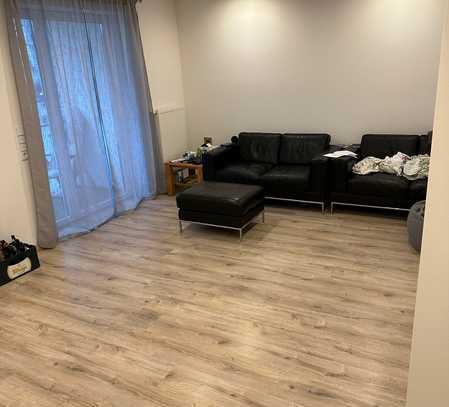 Attraktive 2-Zimmer-Wohnung mit Balkon und Stellplatz