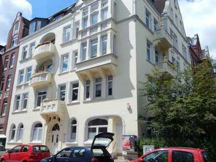 Kiel Schrevenpark !! 4 Zimmer Gründerzeitwohnung in begehrter Lage mit 2 Balkonen
